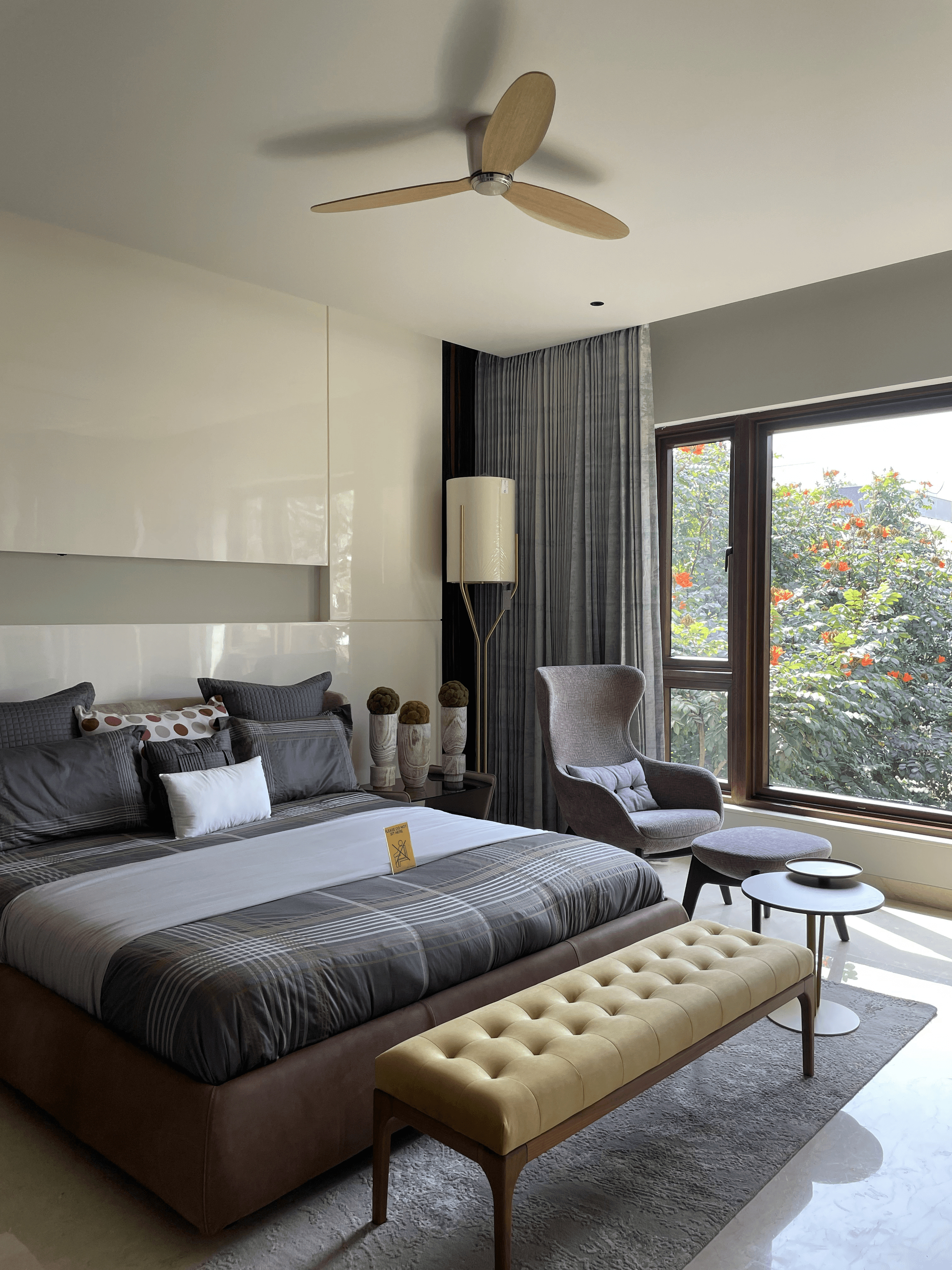 Nivee Gardens bedroom
